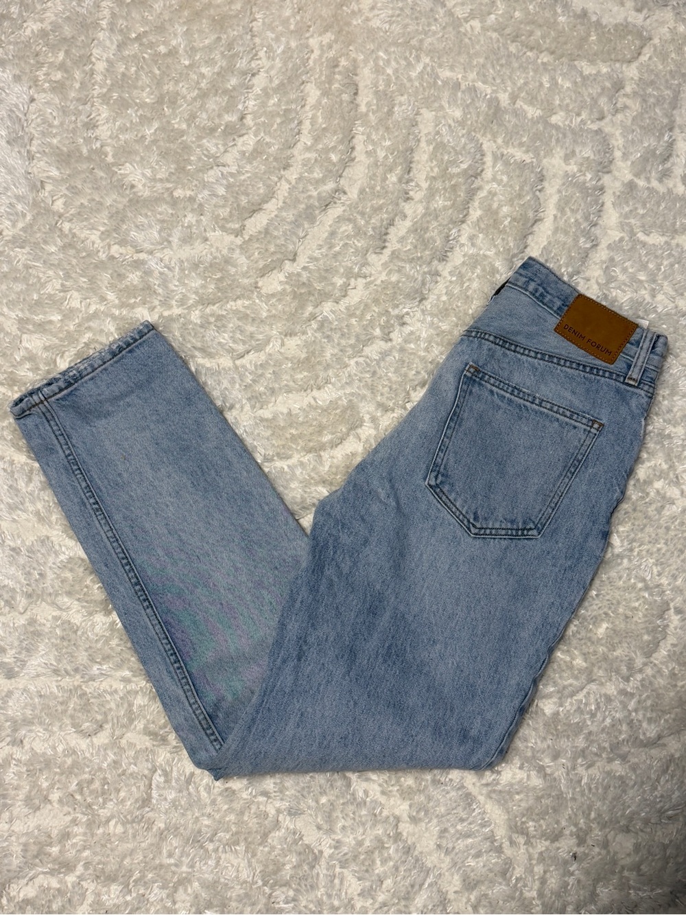 Aritzia Classic Light Blue Straight-Leg Jeans